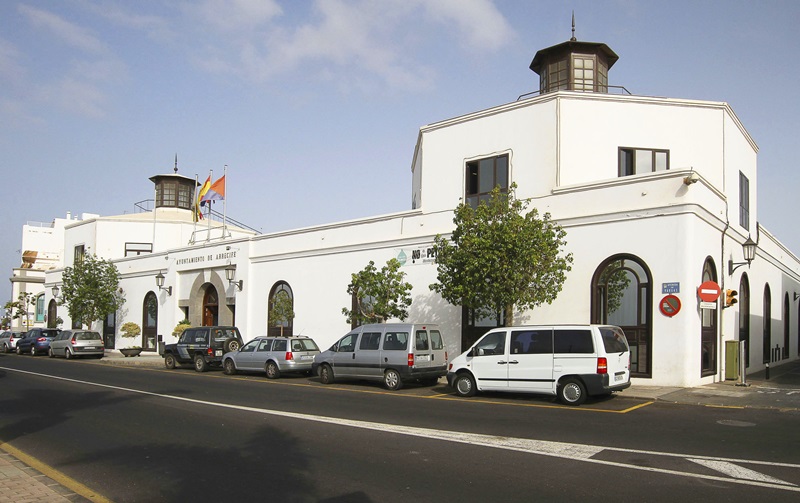 Fachada del Ayuntamiento de Arrecife.